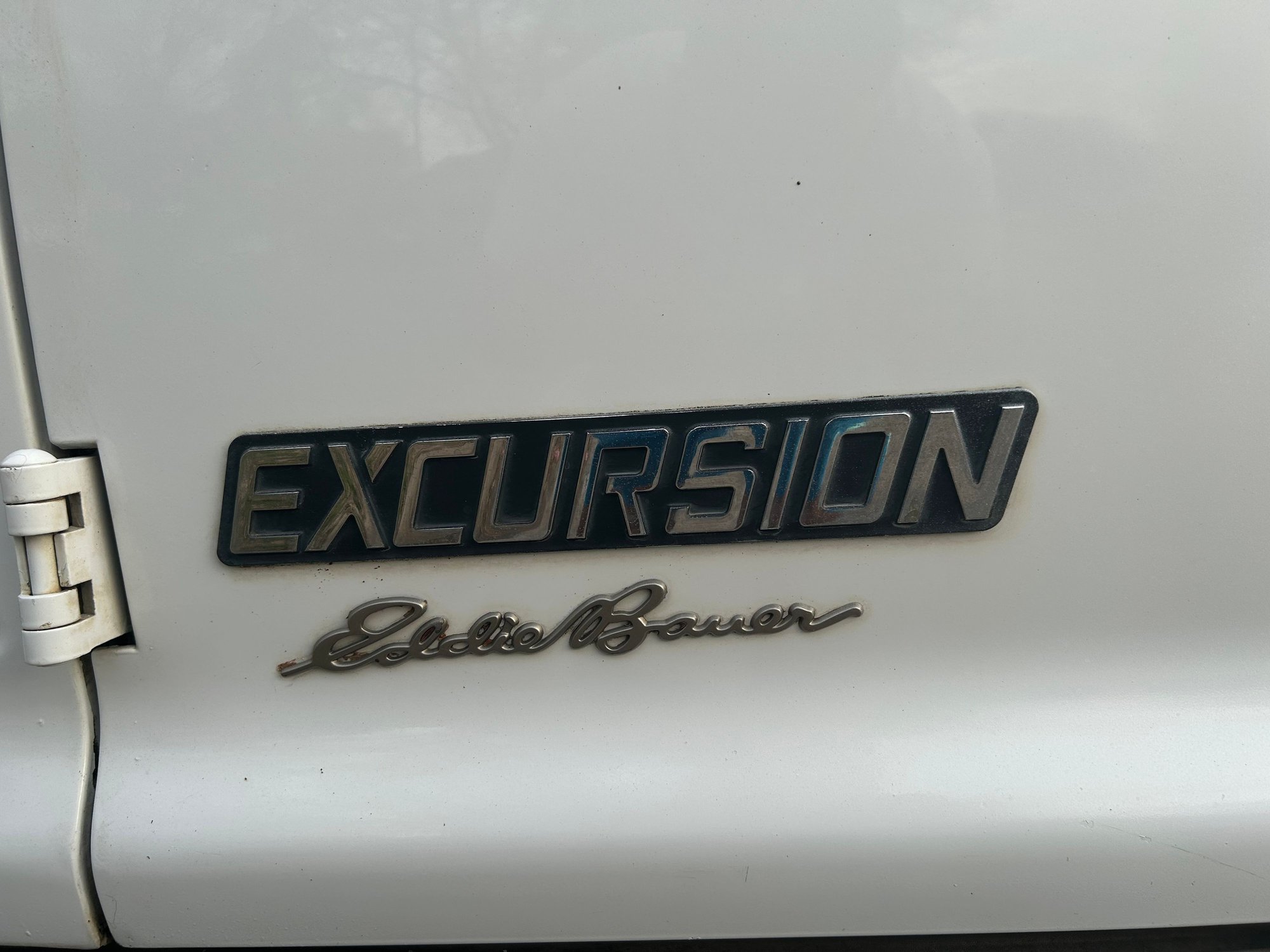 2004 Ford Excursion - 2004 1 Owner 2WD Ford Excursion - Used - VIN 1FMNU44PX4ED58784 - 223,000 Miles - 8 cyl - 2WD - Automatic - SUV - White - Houston, TX 77084, United States