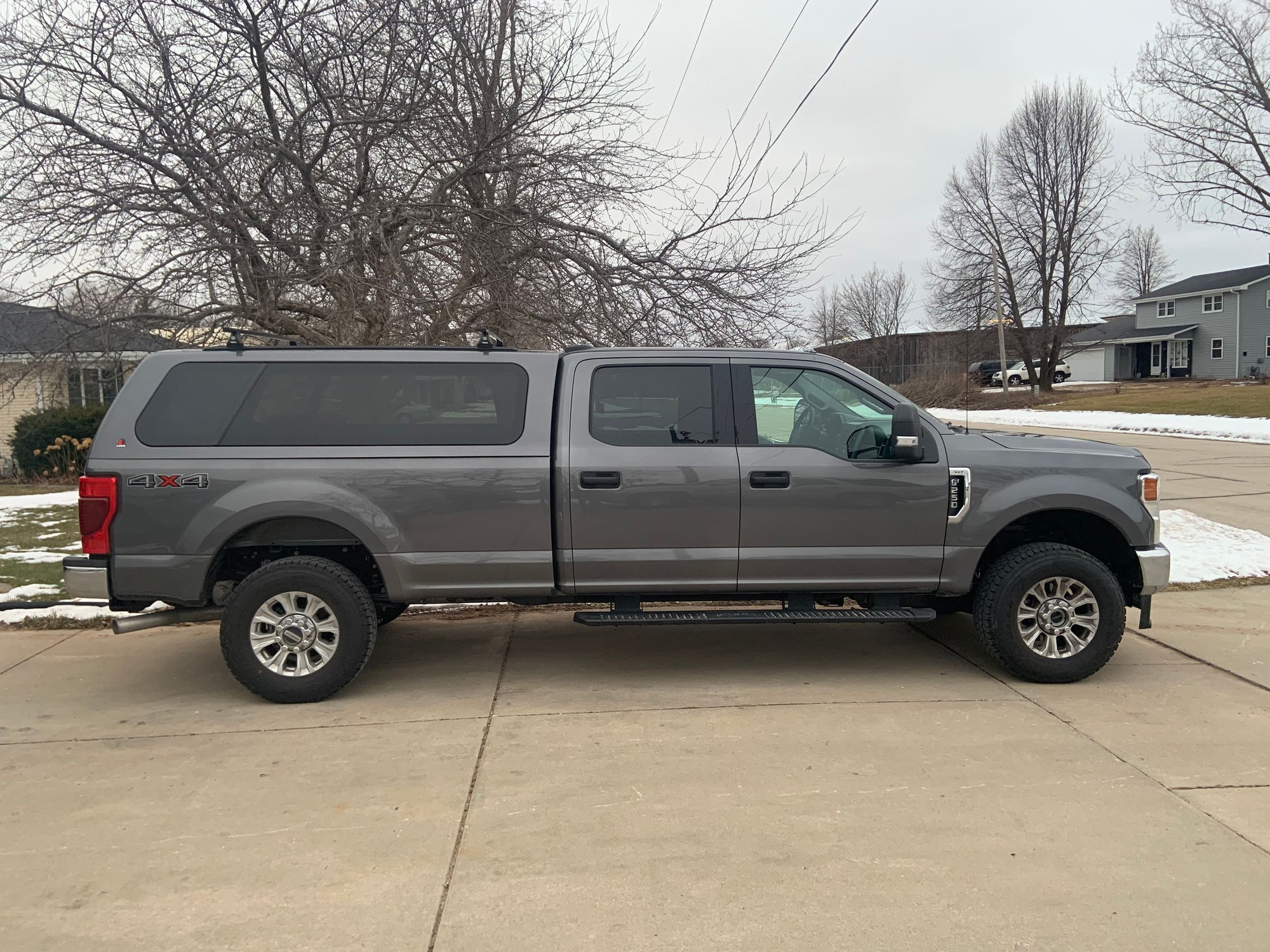 Truck cap for 2020 F350 SnugTop Rebel vs. Leer 100XR Ford Truck