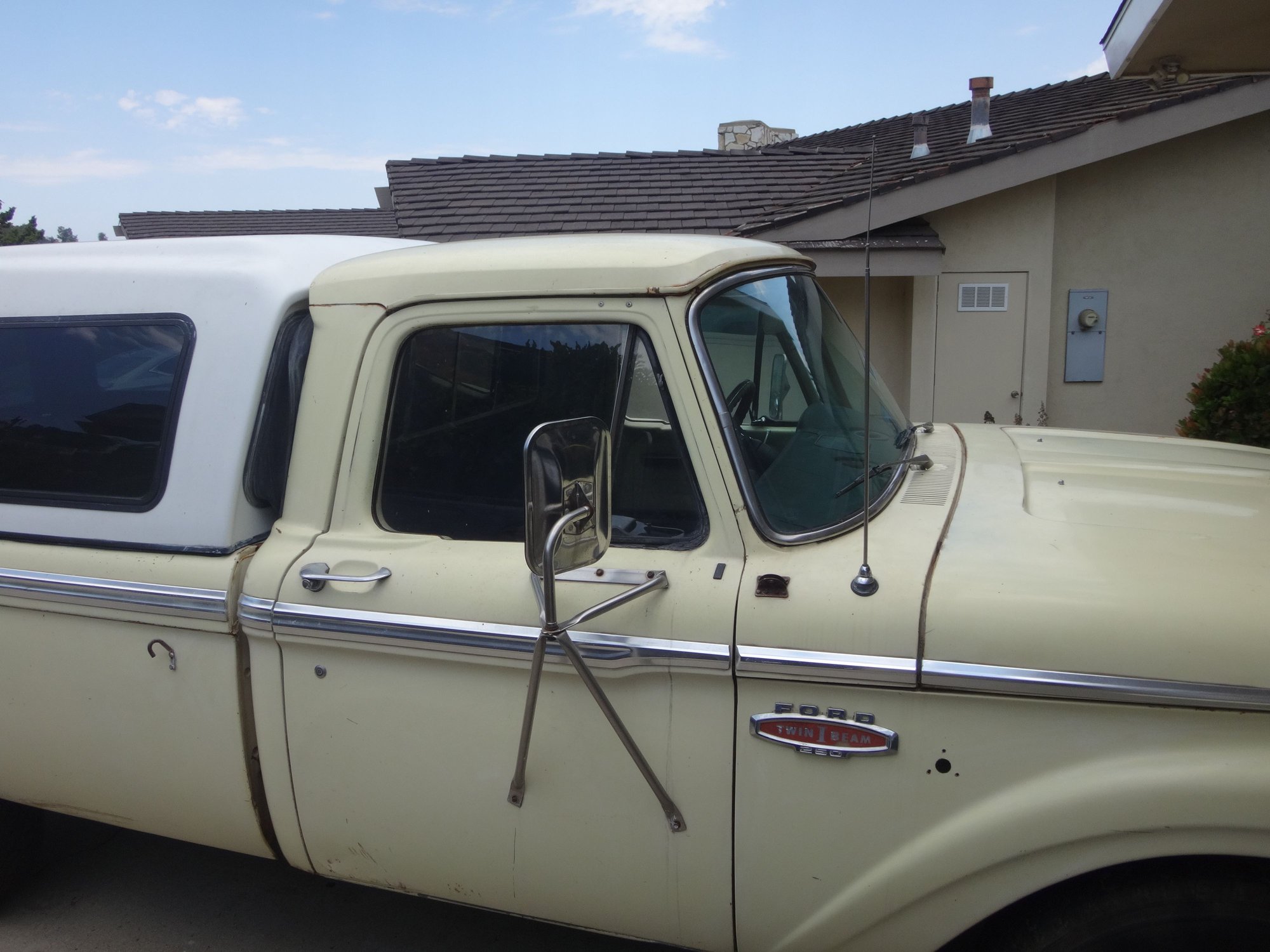 1966 Ford F-250 - 1966 Ford F250 Styleside - Used - VIN F25YK858000 - 8 cyl - 2WD - Manual - Truck - Yellow - San Pedro, CA 90731, United States