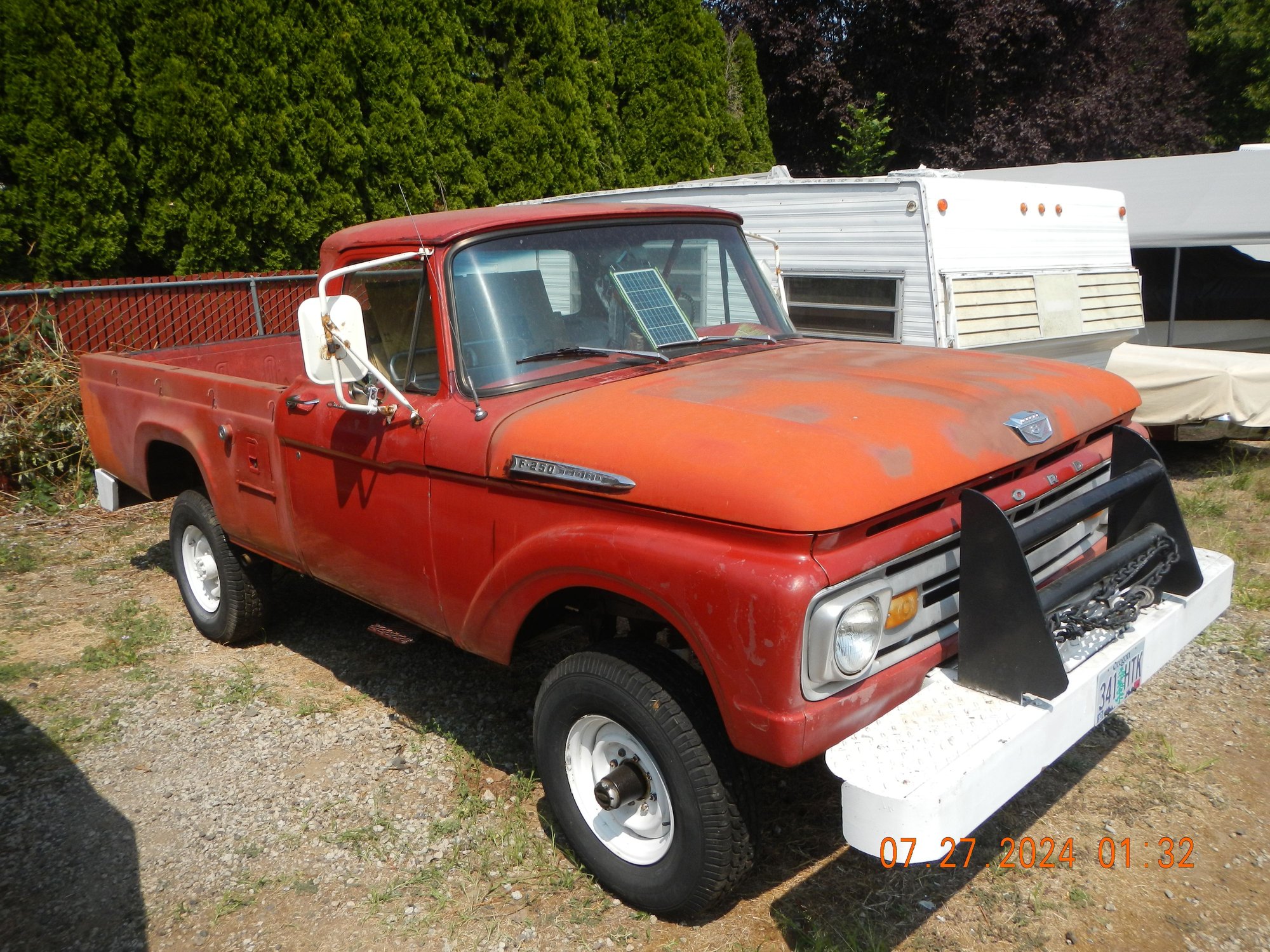 1962 Ford F-250 - 1962 Ford F250 4x4  / 4-speed Manual Transmission - Used - VIN F26CR261054 - 59,576 Miles - 8 cyl - 4WD - Manual - Truck - Red - Portland, OR 97233, United States