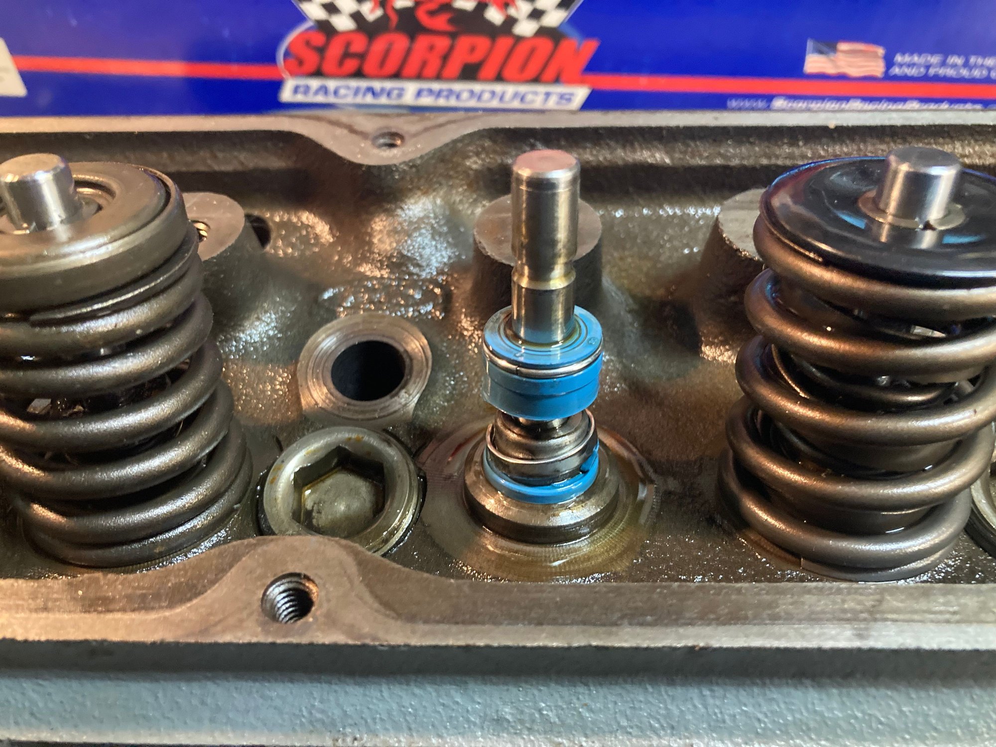 Edelbrock 8- Ford 5 0 60399 60299 Int Valves 2 020 X 5 090