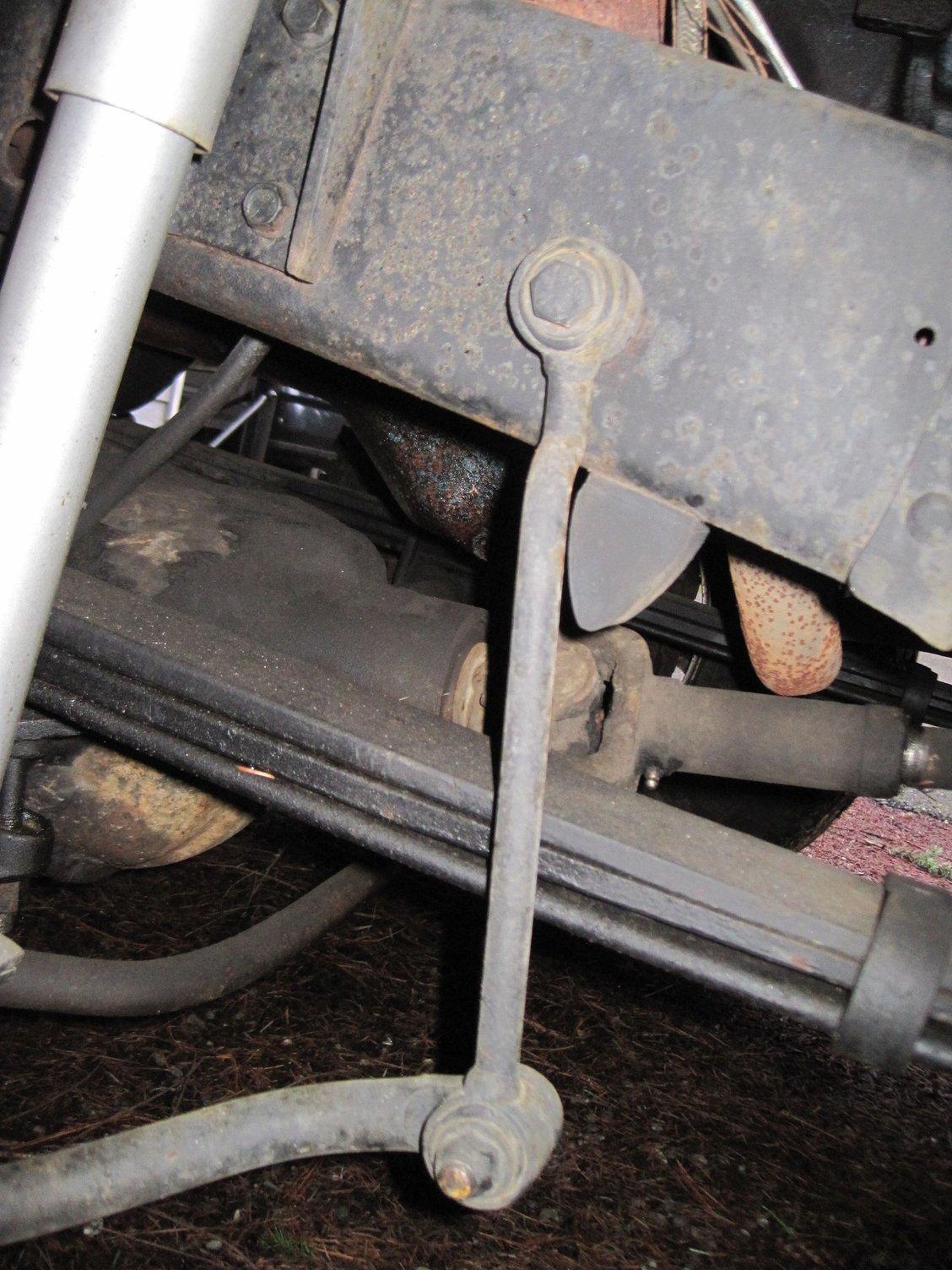 Can someone please post F250/350 Sway Bar Pics? Ford Truck