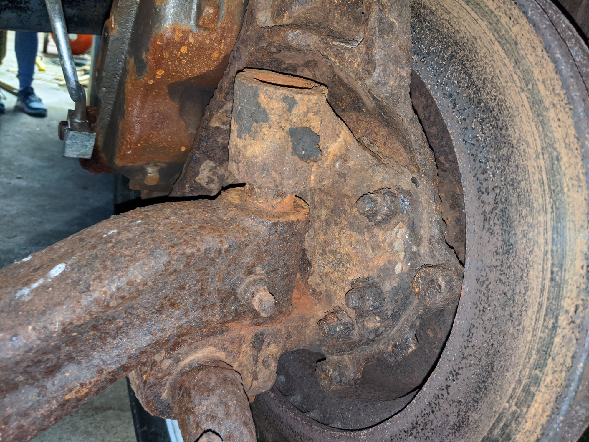 How to change Kingpin bushings Ford Truck Enthusiasts Forums