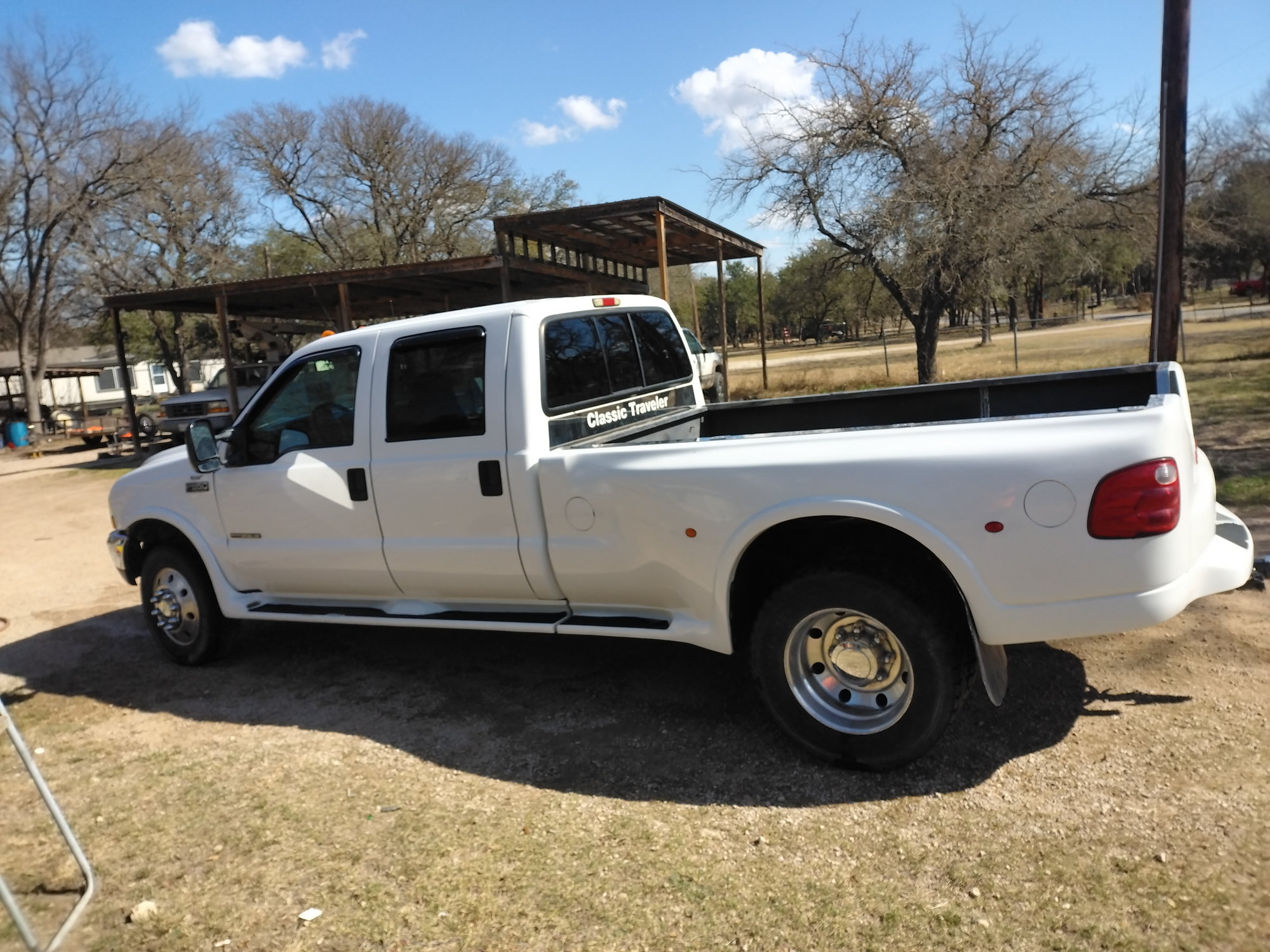 2000 Ford F-550 Super Duty - 2000 7.3 f550 Fontaine classic traveler conversion $25000 - Used - VIN 1fdaw56foyee44050 - 174,300 Miles - 8 cyl - 2WD - Automatic - Truck - White - Liberty Hill, TX 78642, United States