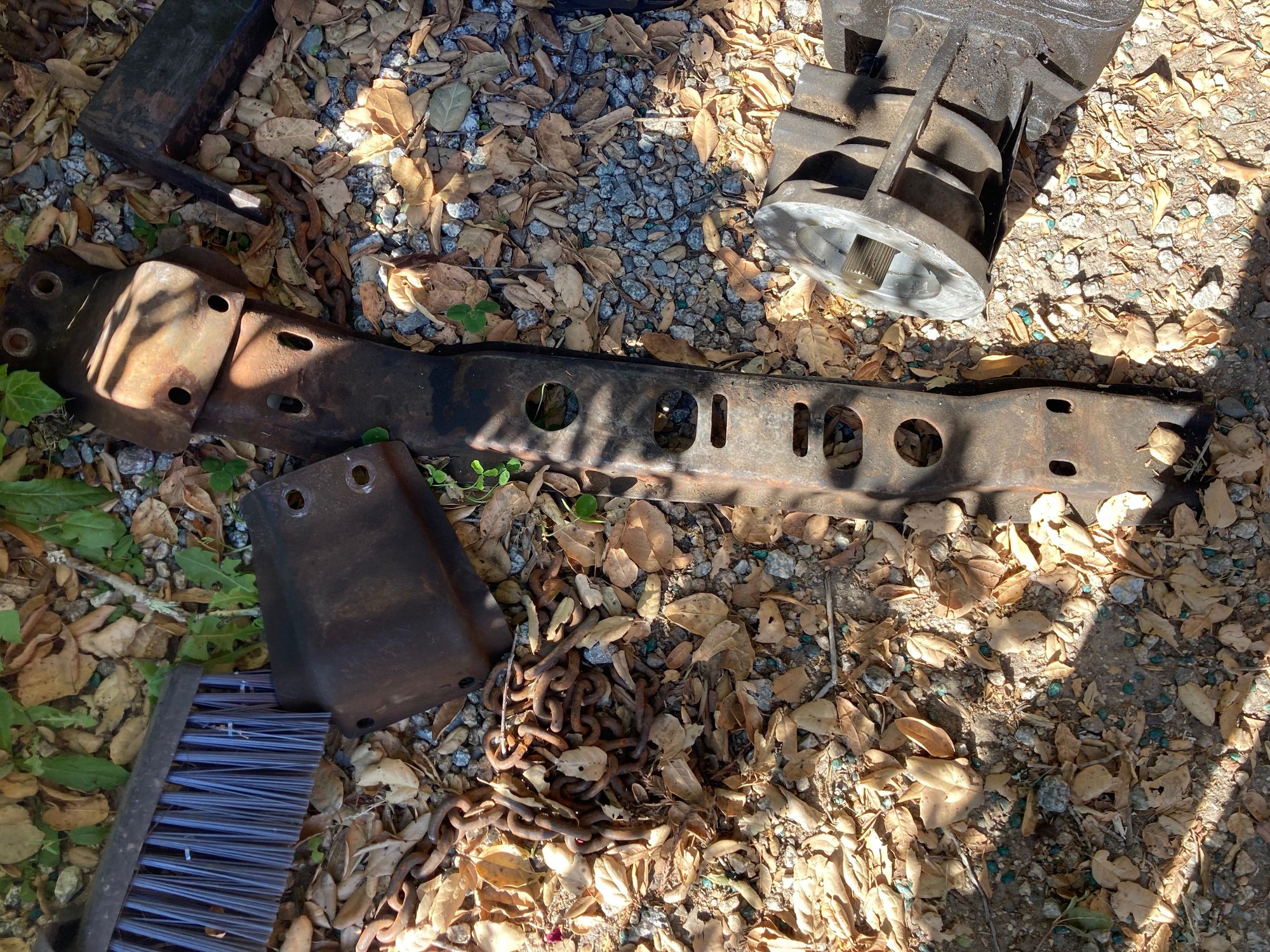 Drivetrain - T19 Transmission and Crossmember - Used - 1980 to 1986 Ford F-250 - Boulder Creek, CA 95006, United States