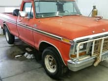 My dad picked up this '79 F150 recently