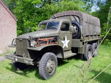 db GMC CCKW 352  011

Eventually to be like this restored one, but I'm going to fit it with a hydraulic crane