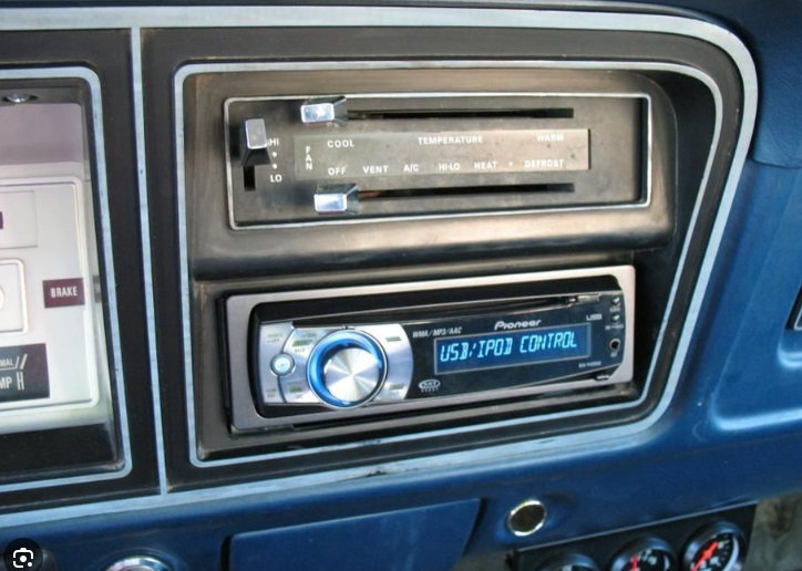 https://www.ford-trucks.com/forums/1738602-double-din-in-a-74-f250-anyone-done-it.html