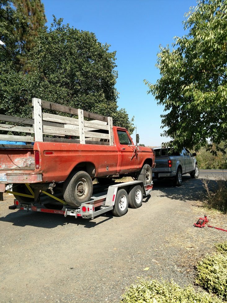 Towing a single cab long bed on a uHaul Vehicle Transport Ford Truck