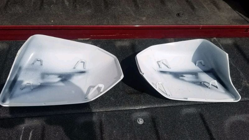 Exterior Body Parts - 2015-2020 Mirror caps Oxford White - Used - 2015 to 2020 Ford 1/2 Ton Pickup - Kitchener, ON N2N1H6, Canada
