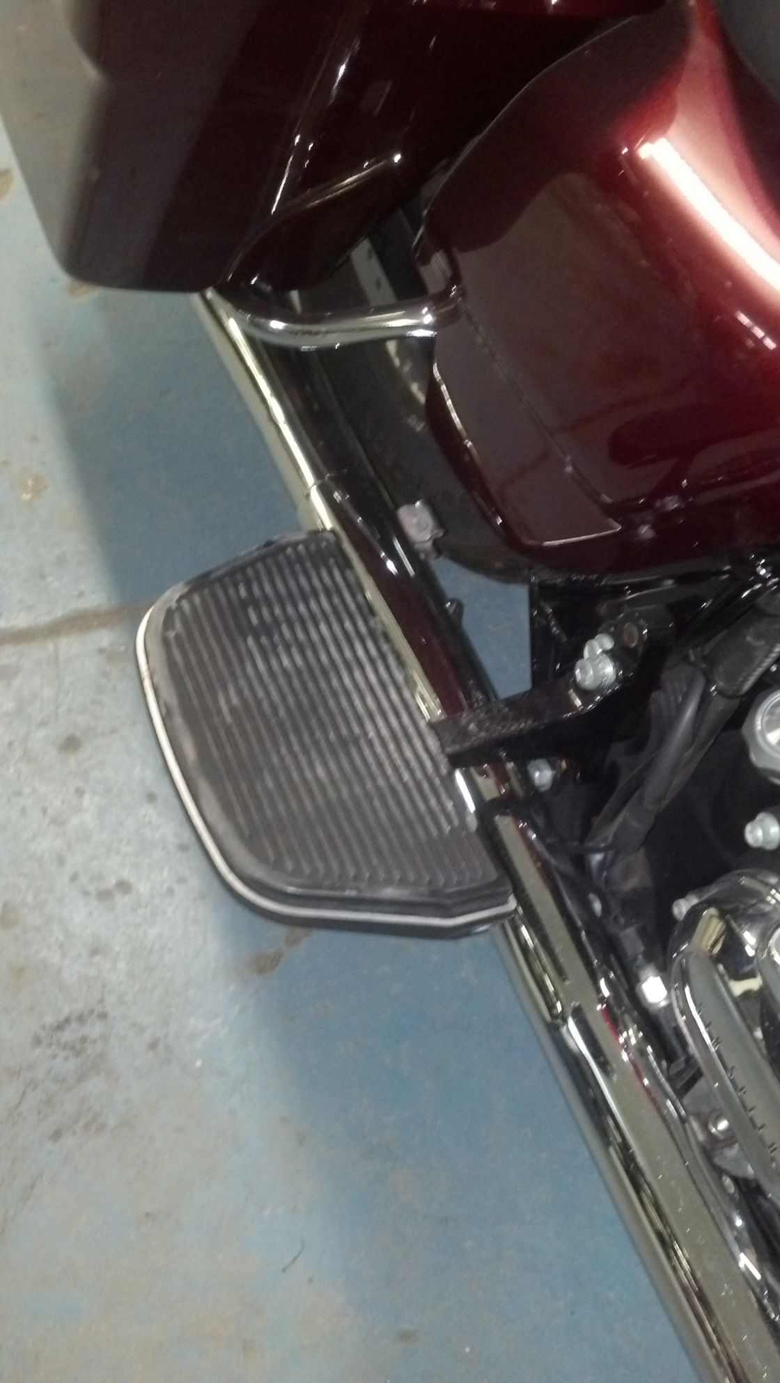 Passenger floorboards kit Harley Davidson Forums