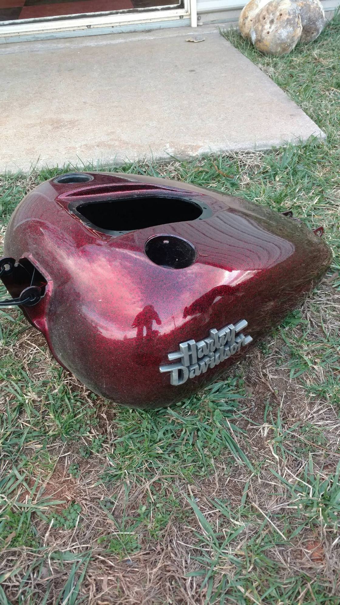 2013 Dyna fuel tank big red flake Harley Davidson Forums
