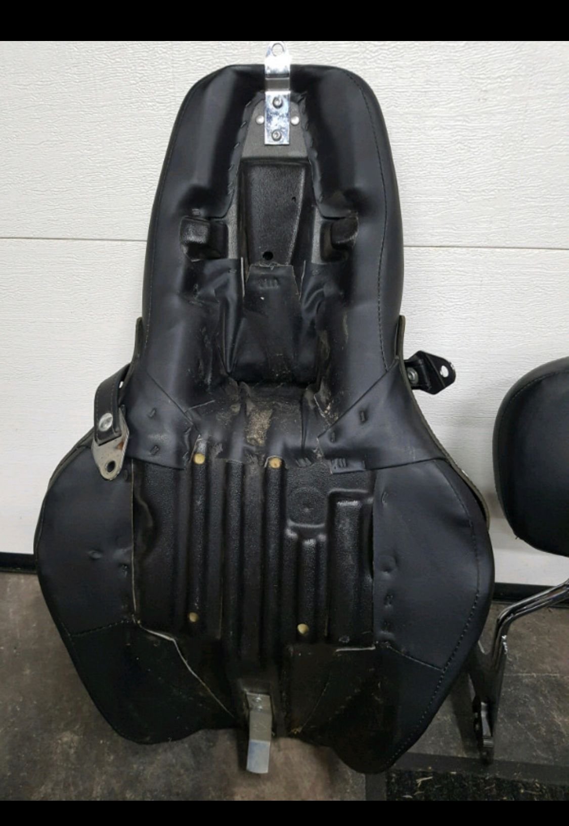 1996 road king seat
