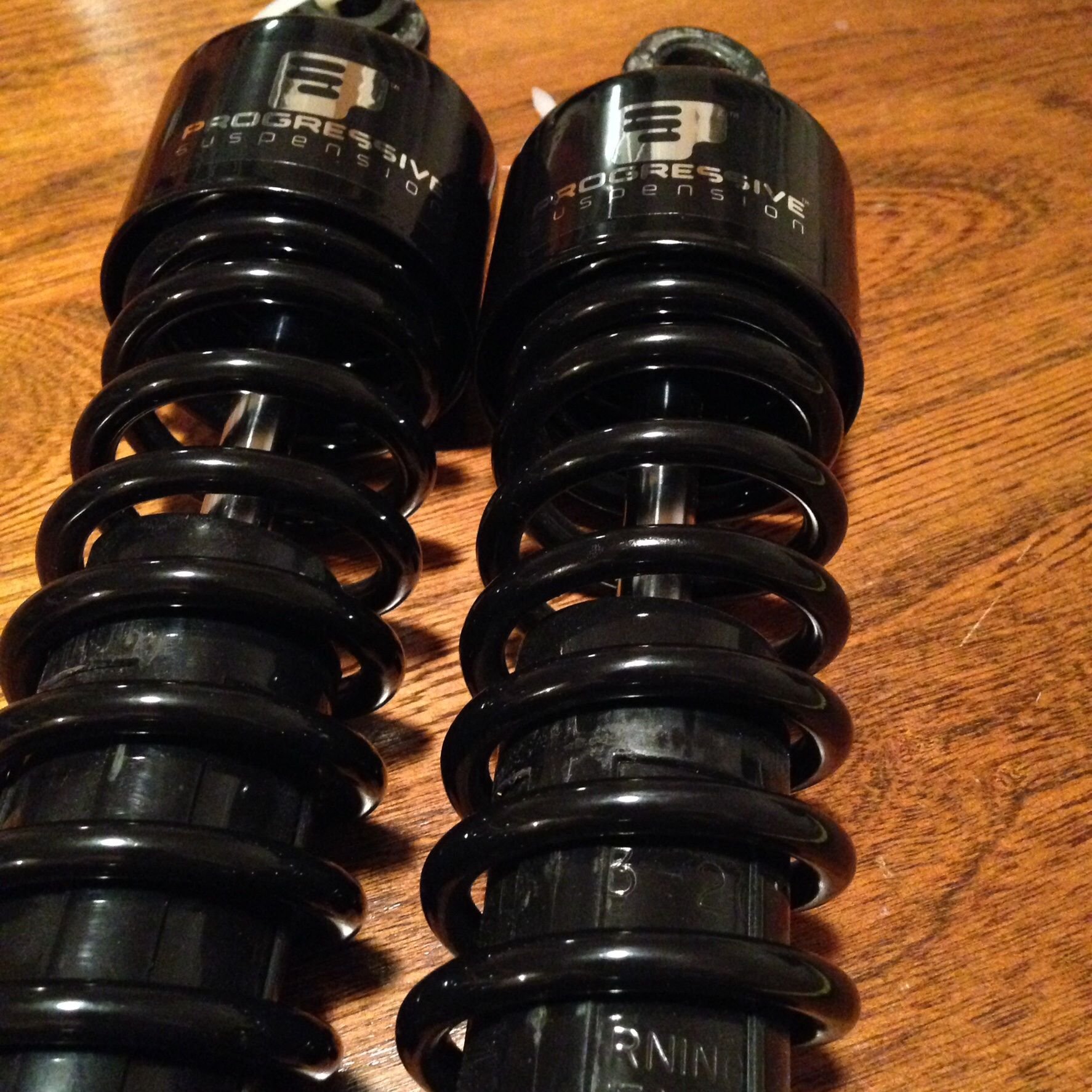 Progressive Suspension 412 series shocks black 13.5" Sportster cafe