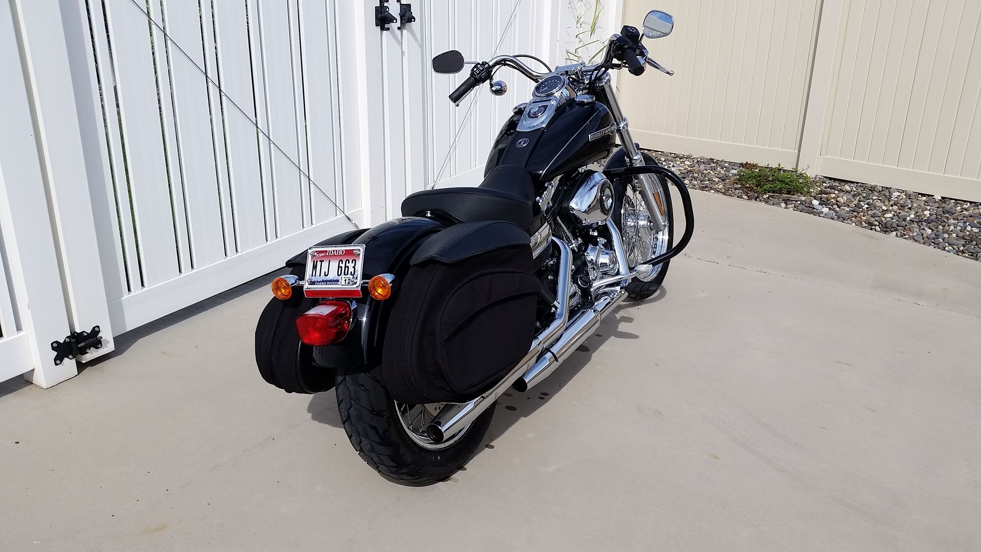 Dyna FXDXT retro TSport saddlebags by Leather Pros Page 2 Harley