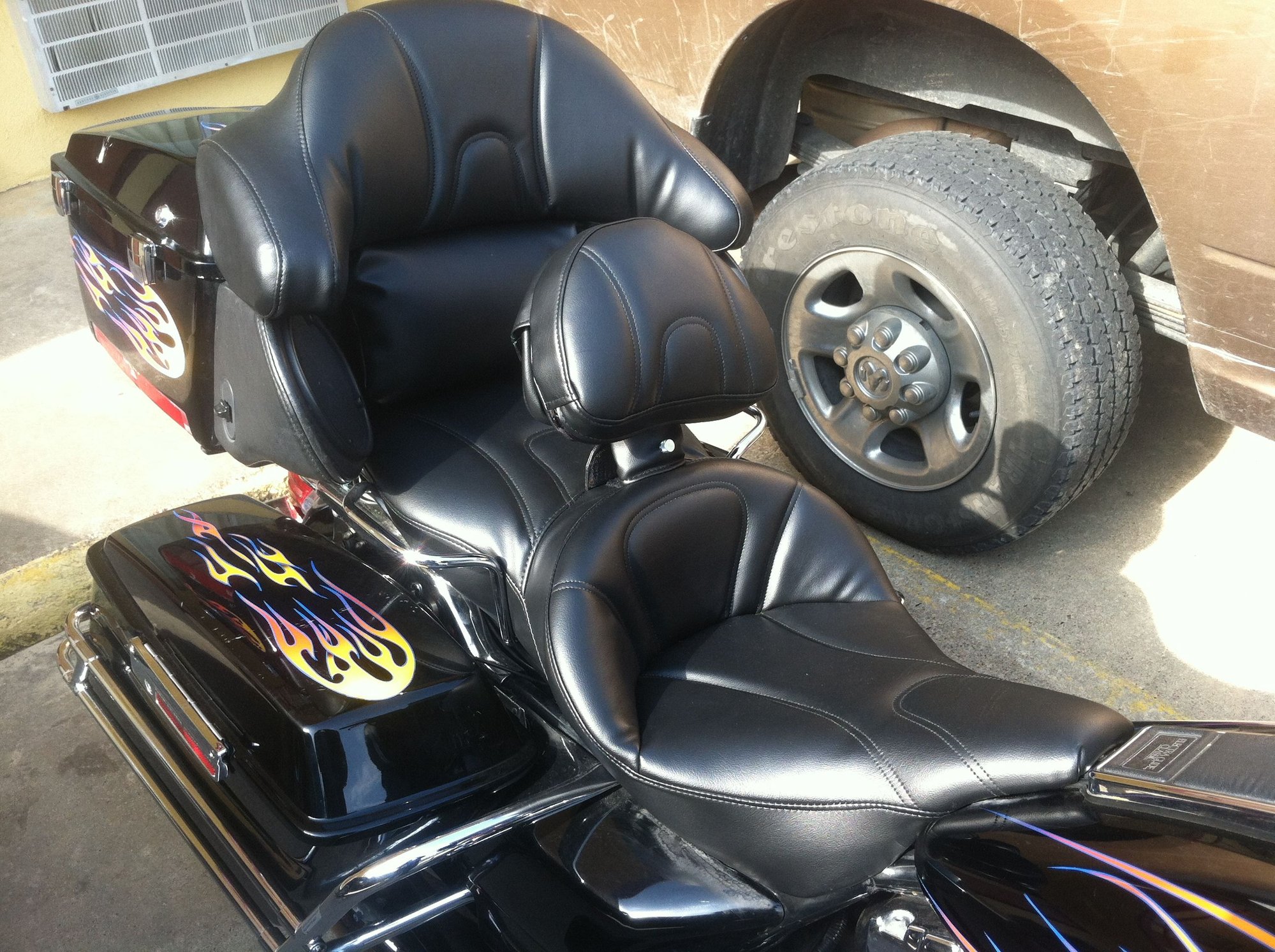 saddlemen seats for harley davidson