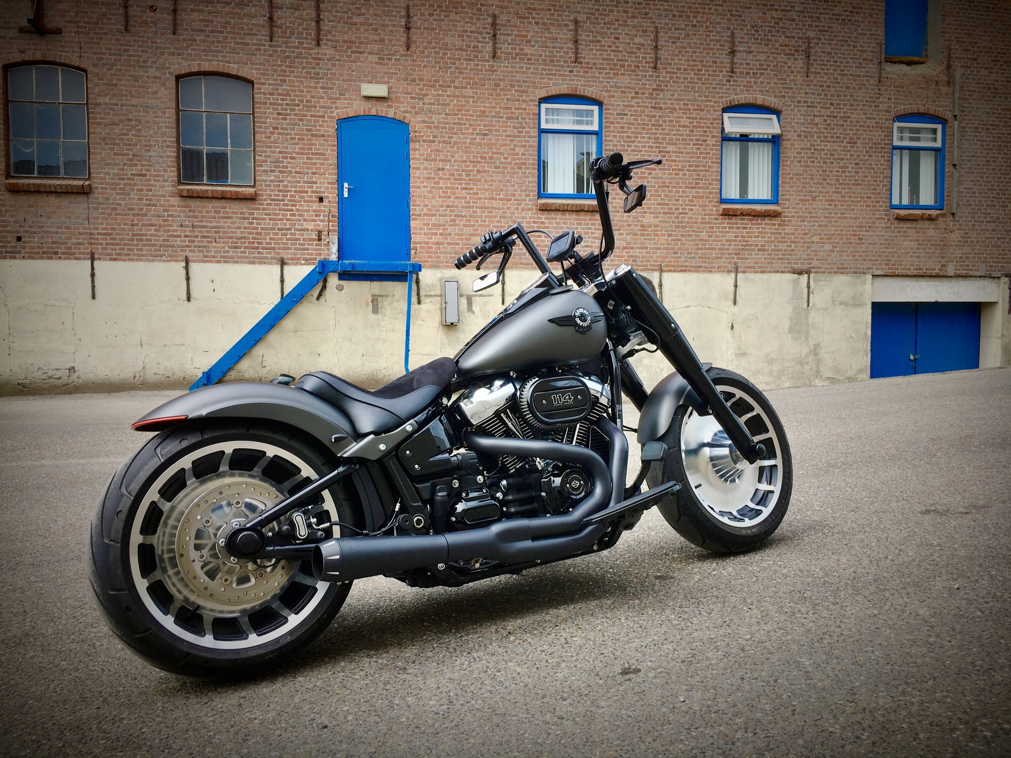 2018 fatboy exhaust