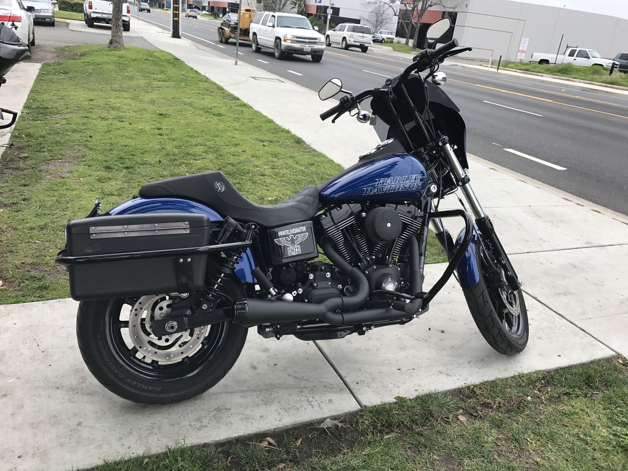 harley dyna hard bags