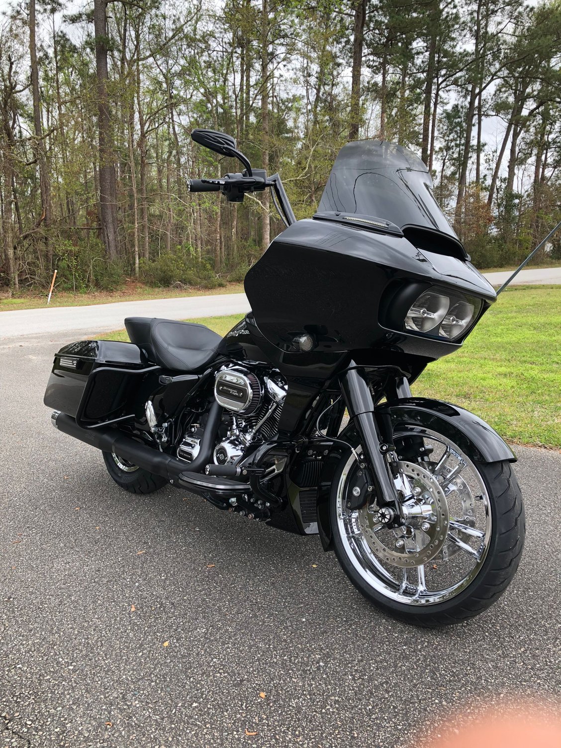 Review Willy Shiny chrome exchange Harley Davidson Forums