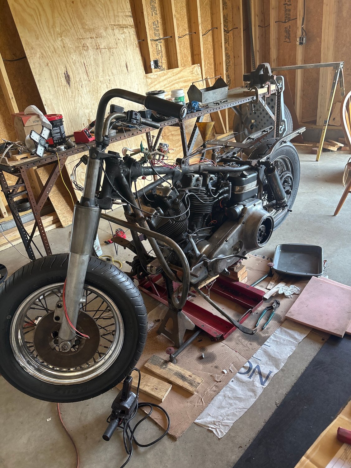Good sounds like you have the blood in you yet to resurrect things. I�m plugging away on this. I will get it done and it�ll be a rat bike in a way but it�ll function great and run good