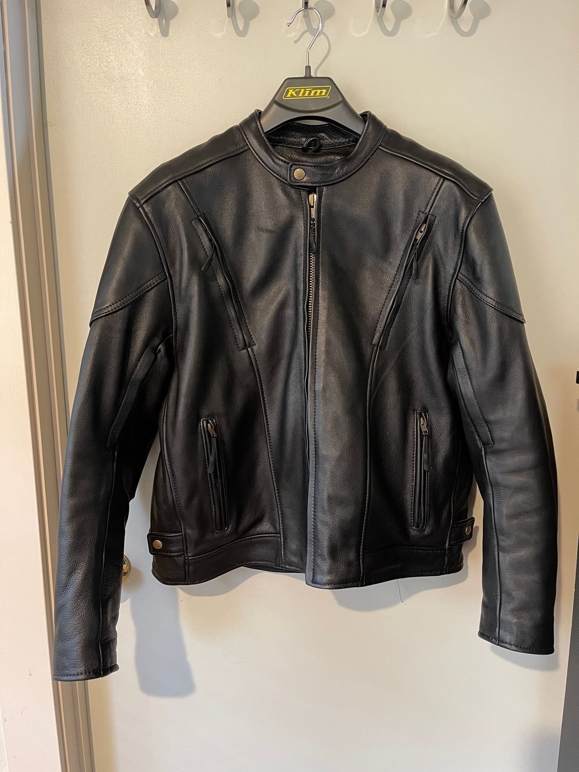 Fox Creek Leather Vented Racing Jacket - Harley Davidson Forums