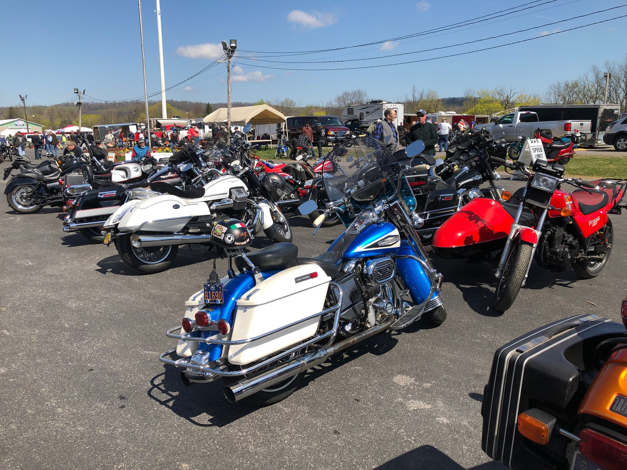 Oley PA swap meet ..pic heavy Page 3 Harley Davidson Forums