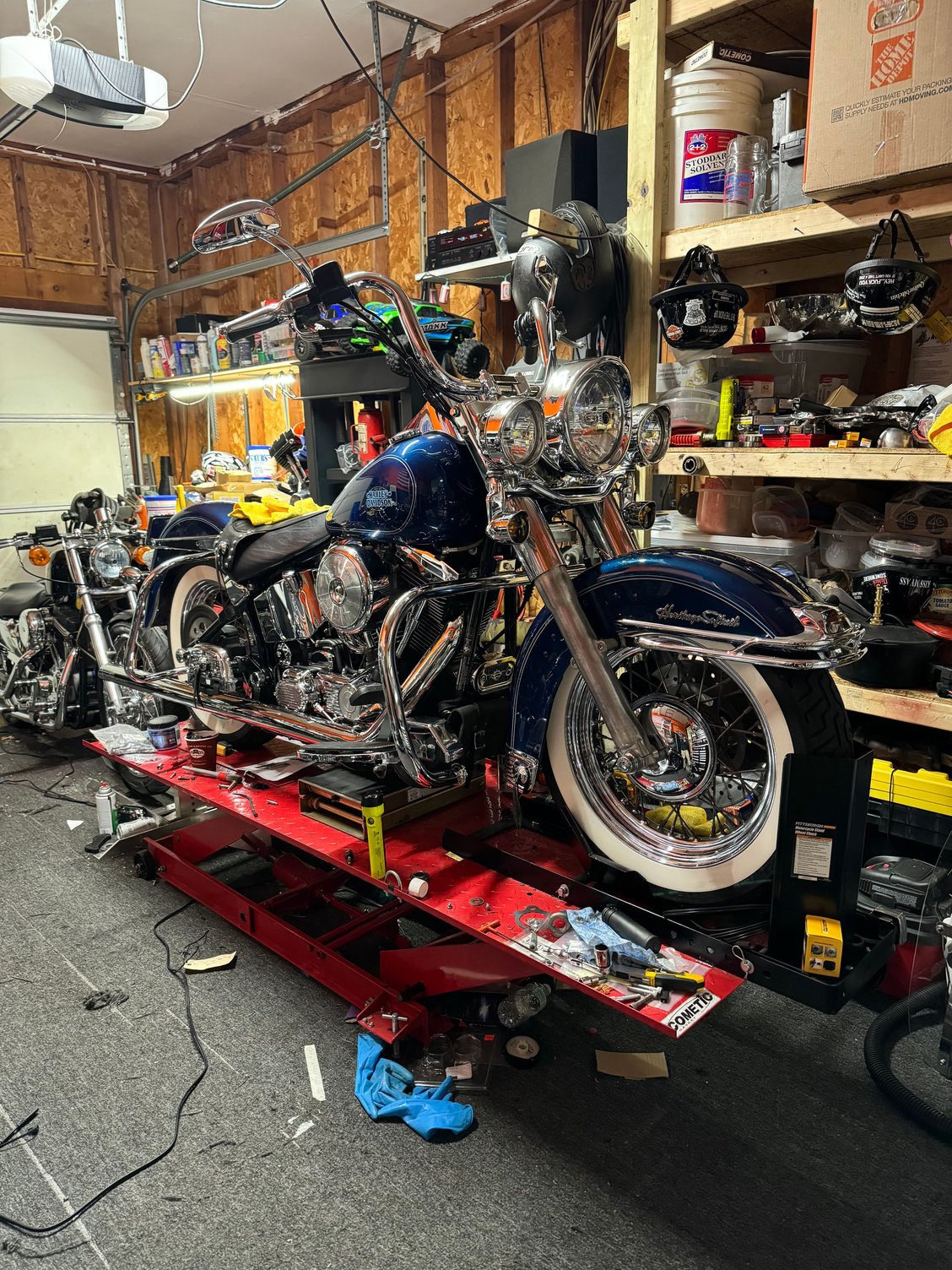 Put the front Hub cap on