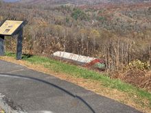 In the distance are a couple of houses.
For years there were no houses built near
the parkway.
Building (lower) is @ the Orchard.