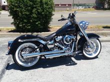 I have them on my 19 Deluxe. I did get the non catted version and removed the db killer. You can click on the vid on my sig for how they sound tuned with PV from Fuelmoto.