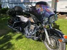 Current ride, 09 Electra done up like an Ultra. 