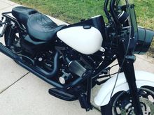 V&H Pro Pipe on my 06 King. (Bags are usually on)