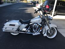 Painted it in 2013 pearl white/silver specs...all white rubber with 4 inch risers....all lights LED, wagon rims, stage 3, ( 88>96  ) S&S 585 cams..