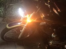 Left turn signal - night