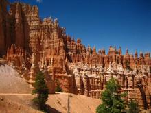 The Navajo Loop in Bryce Canyon National Park.