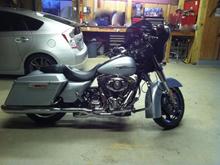 Street Glide next to Prius