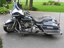 2003 FLHTCI 95" 10.5:1 Forged Pistons, SE Adjustable Pushrods and 211 Cams, SE Ported Heads, SE extra plate clutch, sidecar app rear belt, and Power Commander USB3