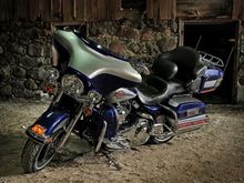 Bill's Bike in a very cool abandoned barn