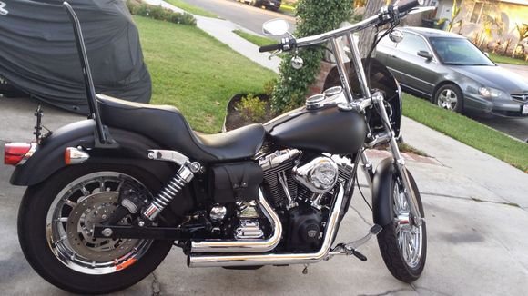 Here is a pic of the pipes. Only reason i chaged was to black out bike. Went with thunderheader