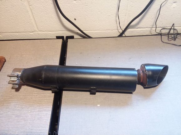 Cut right behind where the baffle was welded in.
