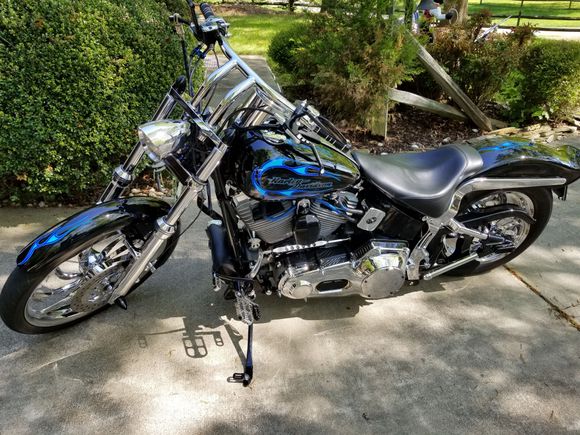 2002 SS, 510 cams, S&S Super E carb, lowered, Renegade Spearfish front wheel/brake rotors/pulley.