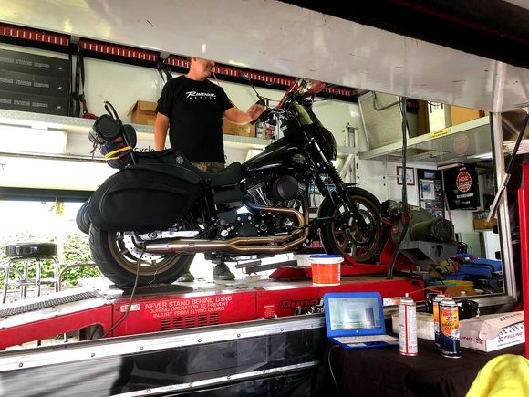 Dialing that bad bitch in! 💪💪💪💨