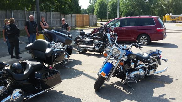 Meet up with part of the group to begin the ride.