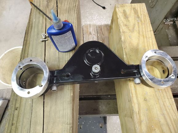 Adapters attached without cowbells.