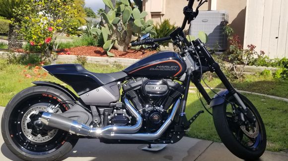 2019 FXDR
D&D Fat Cat Exhaust
SE-8 447 Cam
Velocity intake
Rear Fender Delete
Razona Turn Signals and Plate Holder