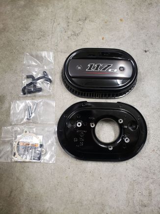 Harley ventilator for M8.  Backplate is brand new and never mounted.  Hardware and gasket are brand new in sealed bags.  Filter element and gloss black cover with "117ci" are used but in great shape.  $225 shipped in the US 