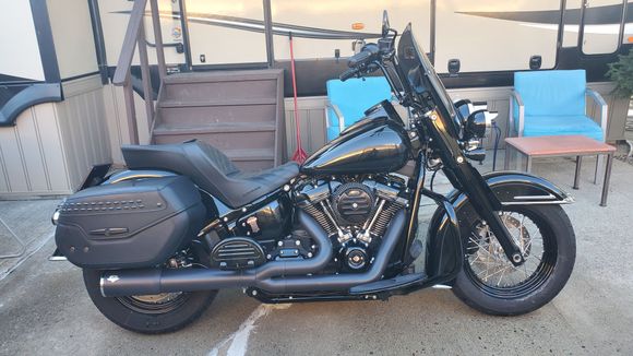 Saddlemen explorer ls.
Don't look to horrible and i think it is pretty comfortable. 
Played with the drivers back rest a bit. It does have an adjustment screw on it. Every stop i turned it abit and it just got better. But really think it is ok without the backrest. Liking it so far.