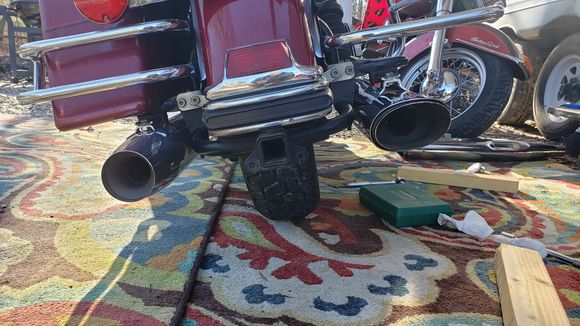 So much better looking with an oval exhaust.
