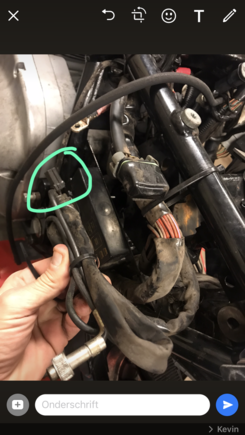 this connector is at the same point as the antenna