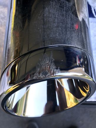 Both side have almost identical abrasions on the tips