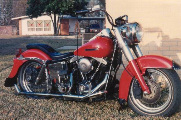 Same '78 FLH, relocated front caliper, relocated swing arm shock mounts. Taken in 1993. Bike has about 220,000 miles on it here.